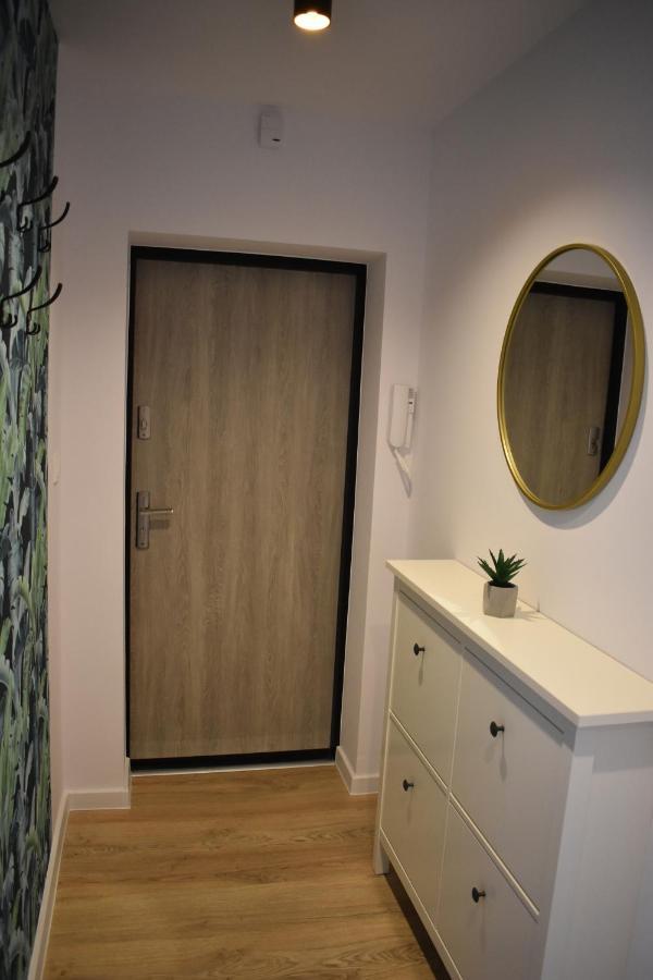 Apartament W Centrum Przy Parku Na Wyspie Schneidemühl Exterior foto